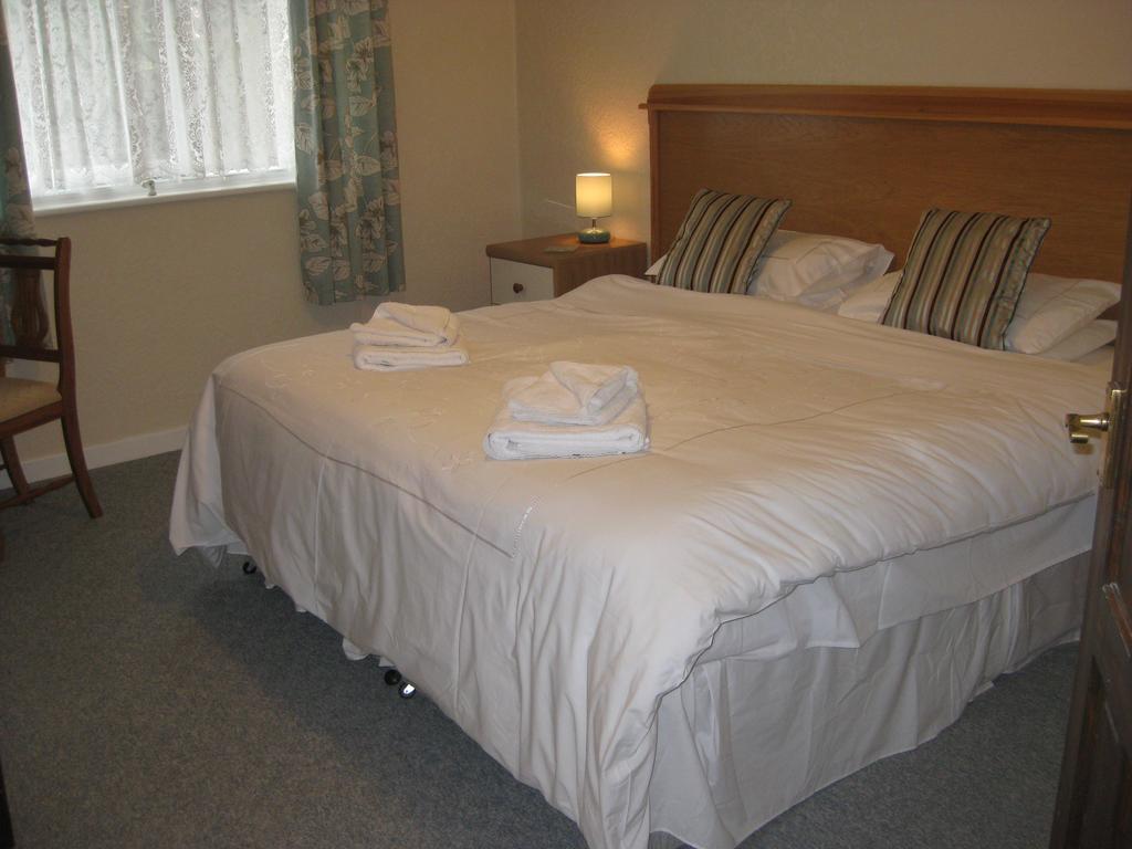 The Ashmount Hotel Rhôs-on-Sea Buitenkant foto