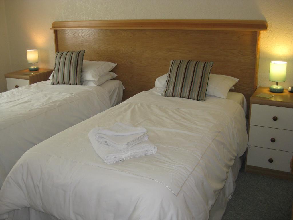 The Ashmount Hotel Rhôs-on-Sea Buitenkant foto