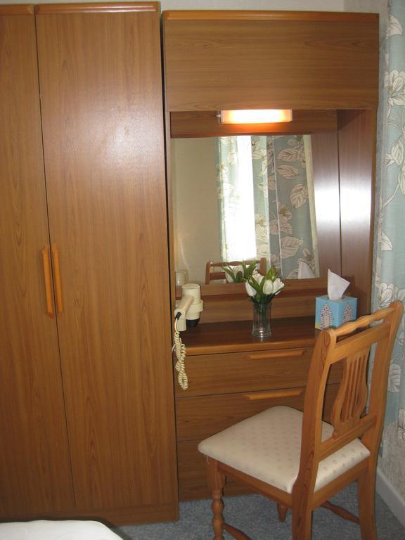The Ashmount Hotel Rhôs-on-Sea Buitenkant foto